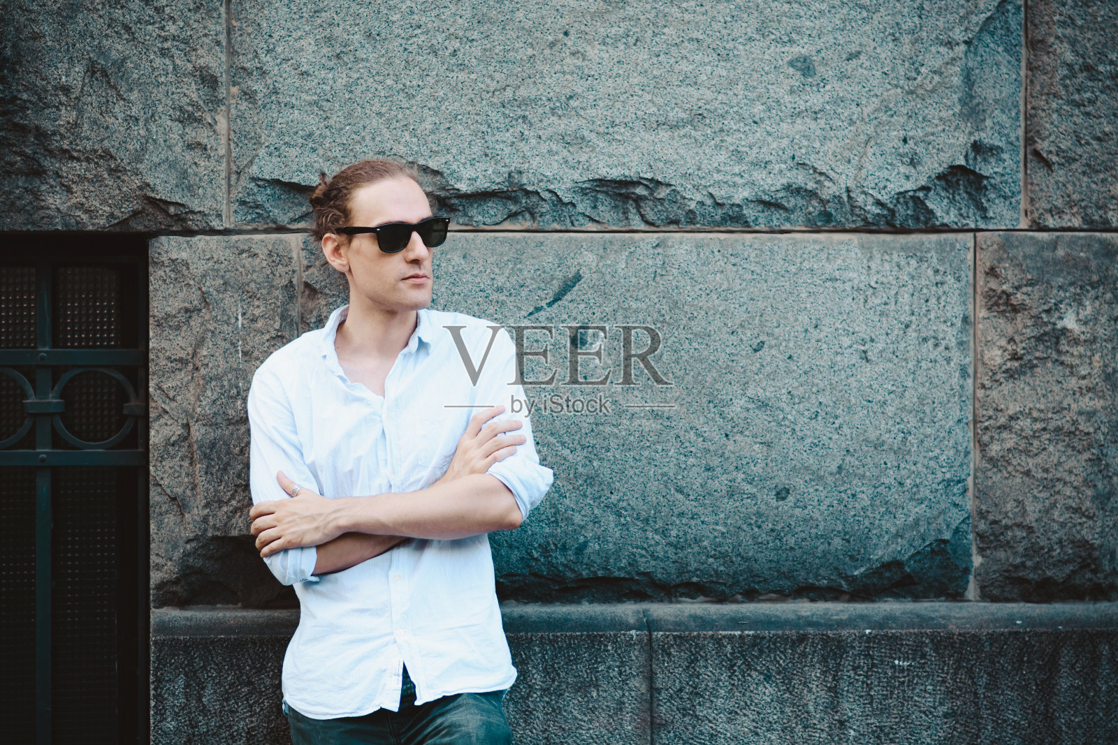 年轻的和凉爽的照片摄影图片