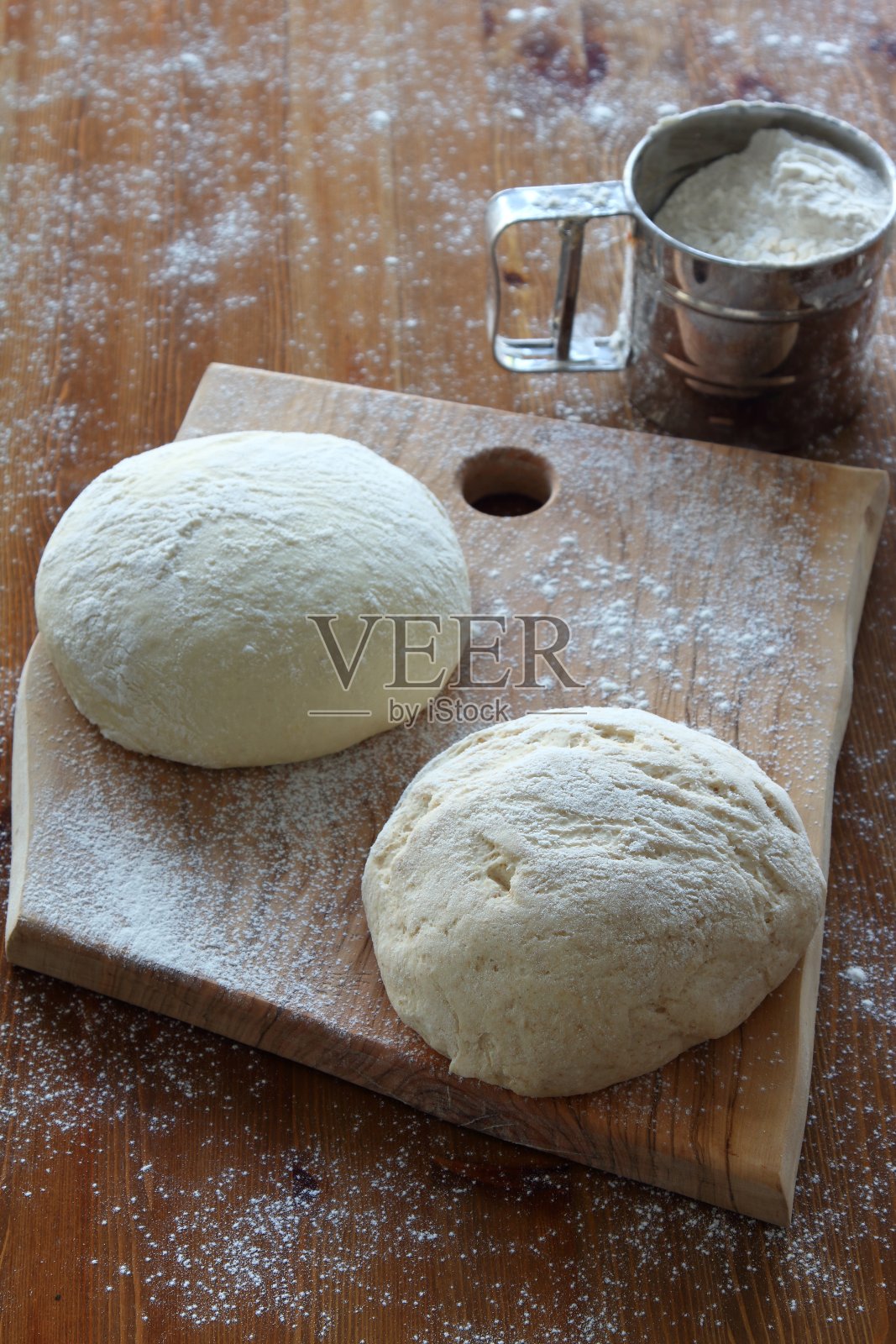 发酵面团用于制作细面包照片摄影图片