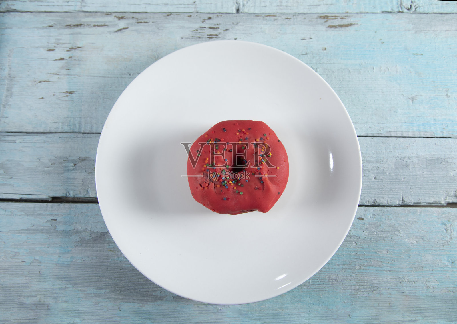 甜甜圈在板照片摄影图片