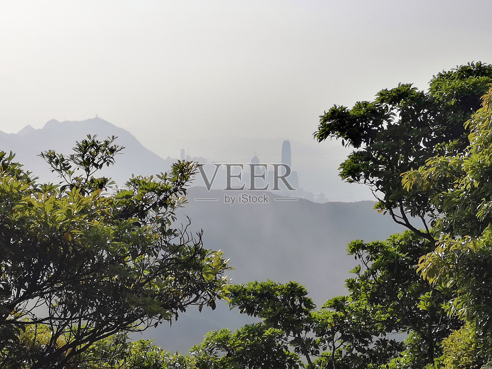 从柏架山道眺望香港都市风光照片摄影图片