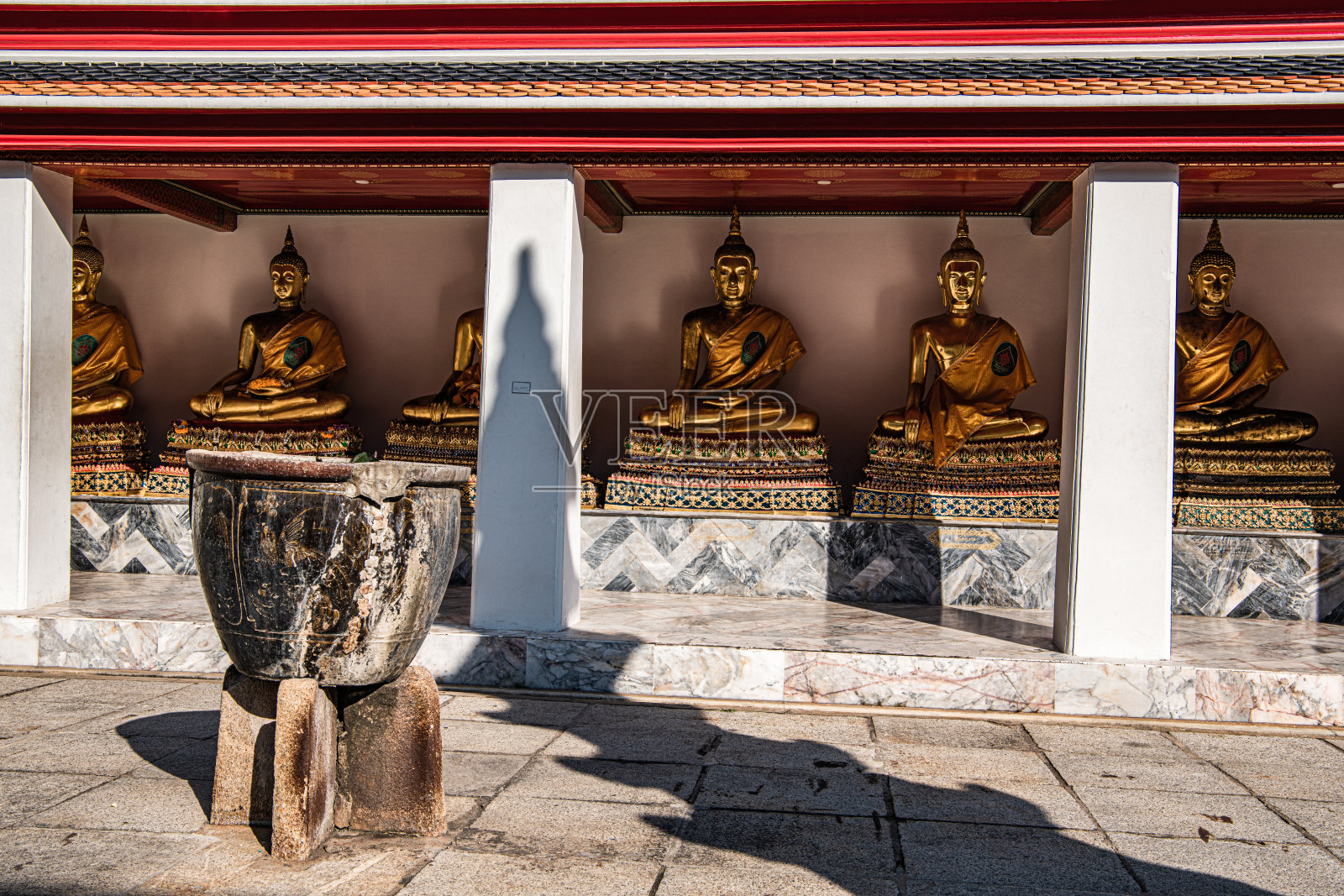 寺庙内院的画廊照片摄影图片