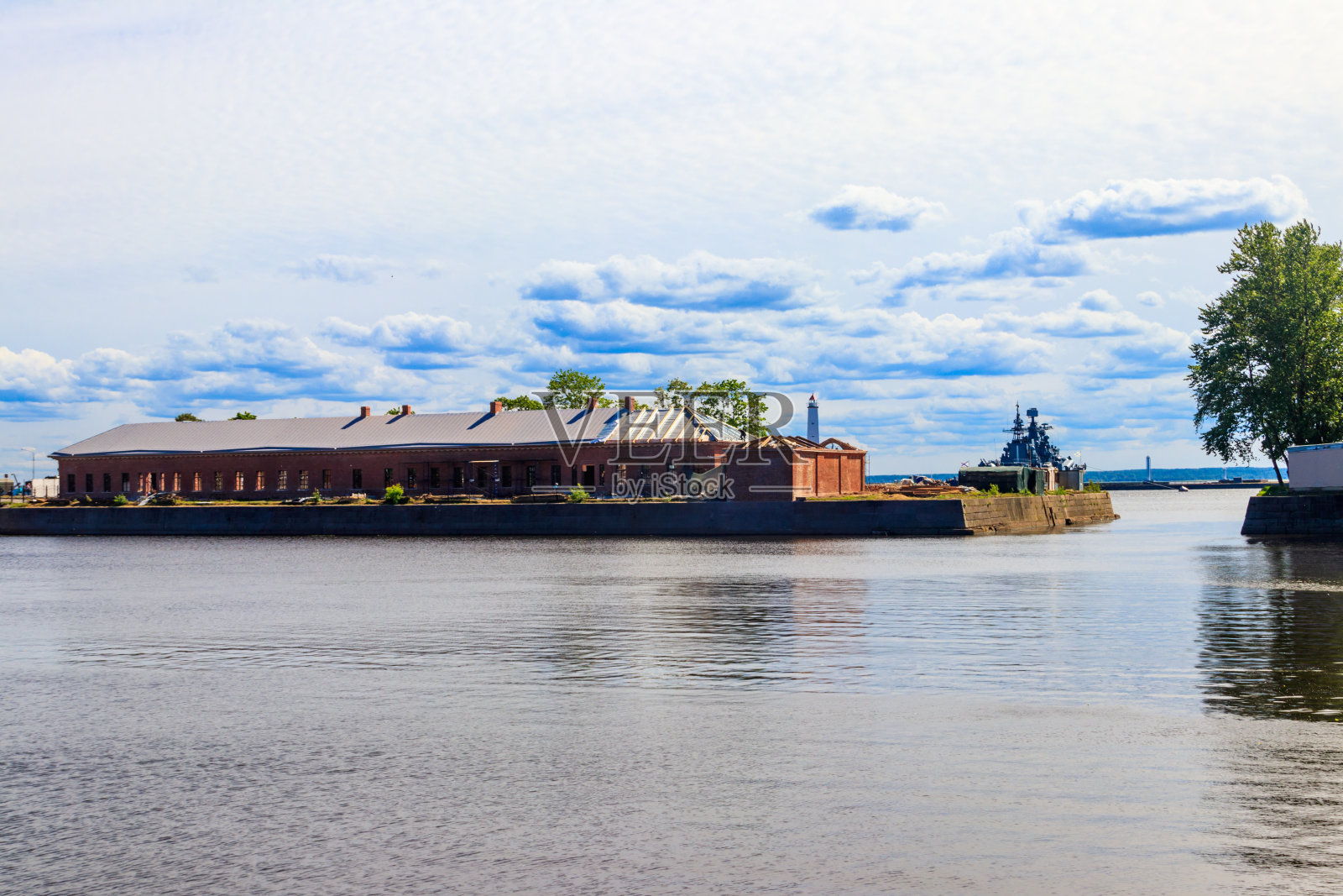 俄罗斯Kronstadt的荷兰厨房和意大利池塘照片摄影图片