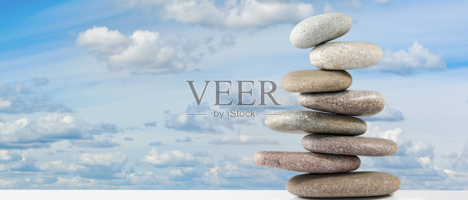 天空中石头的影像照片摄影图片