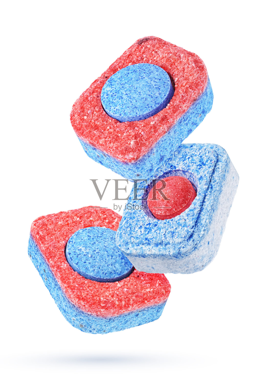 洗碗机清洁剂片剂隔离在白色背景上照片摄影图片