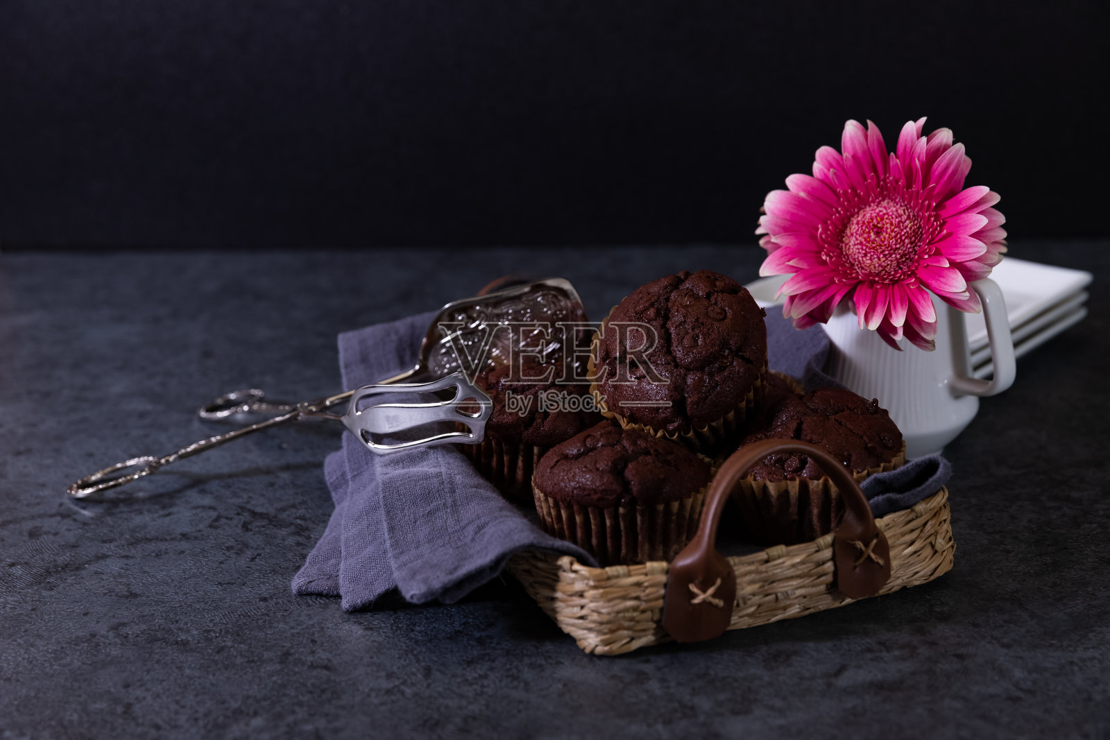 巧克力松饼照片摄影图片