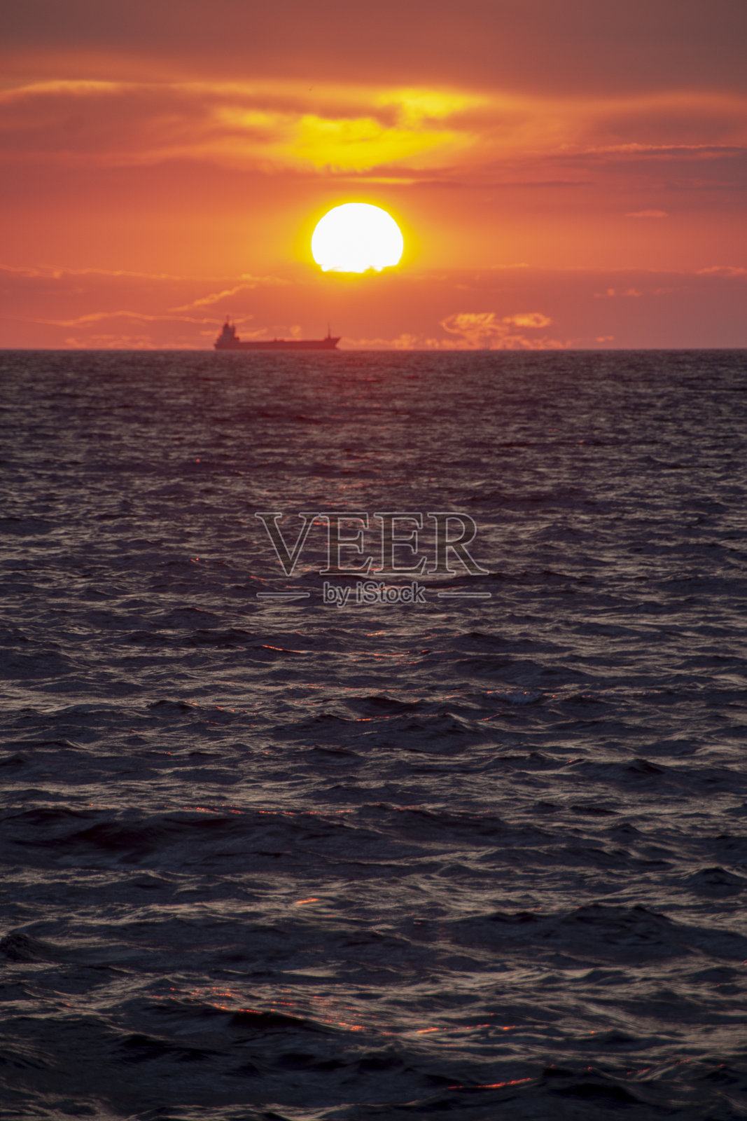 日落和船照片摄影图片