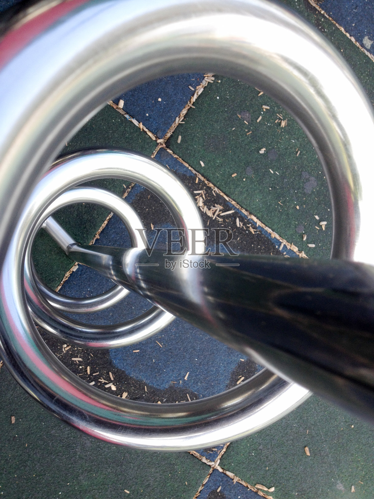 现代艺术螺旋不锈钢铬背景照片摄影图片