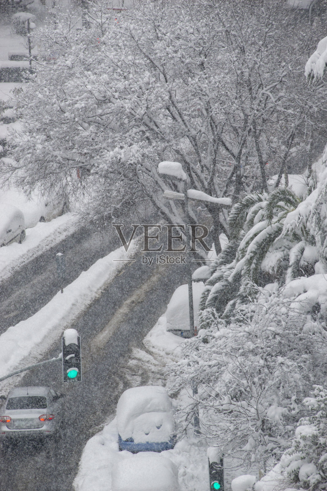 下雪的一天照片摄影图片