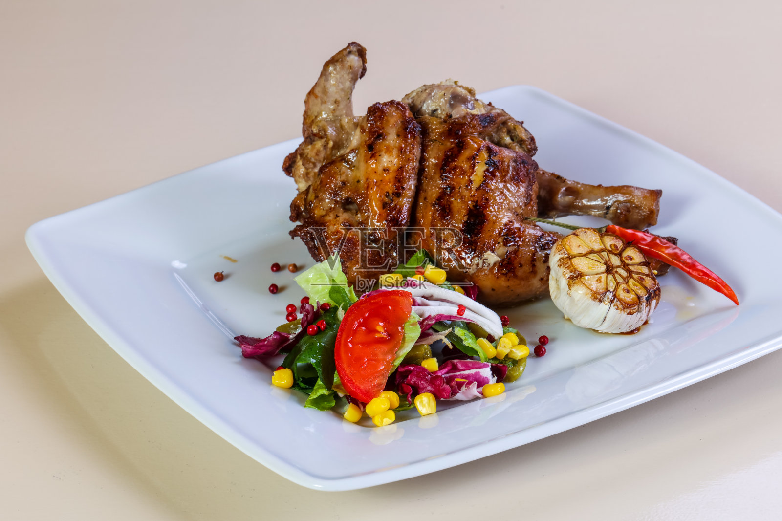 烤鸡腿照片摄影图片