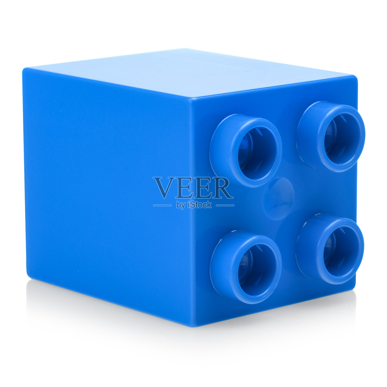 儿童构造器的一部分，白色背景，特写。塑料几何形状从设计师在不同的颜色。玩具目录，空白，模板或设计师的布局照片摄影图片