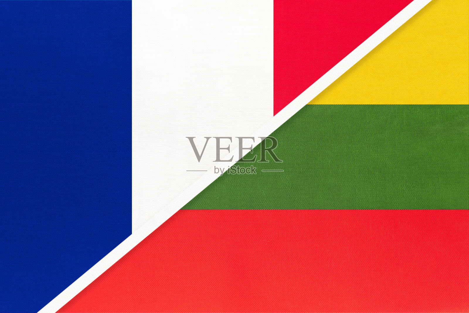 法国和立陶宛两国国旗的象征由纺织品制成。两个欧洲国家之间的冠军。插画图片素材