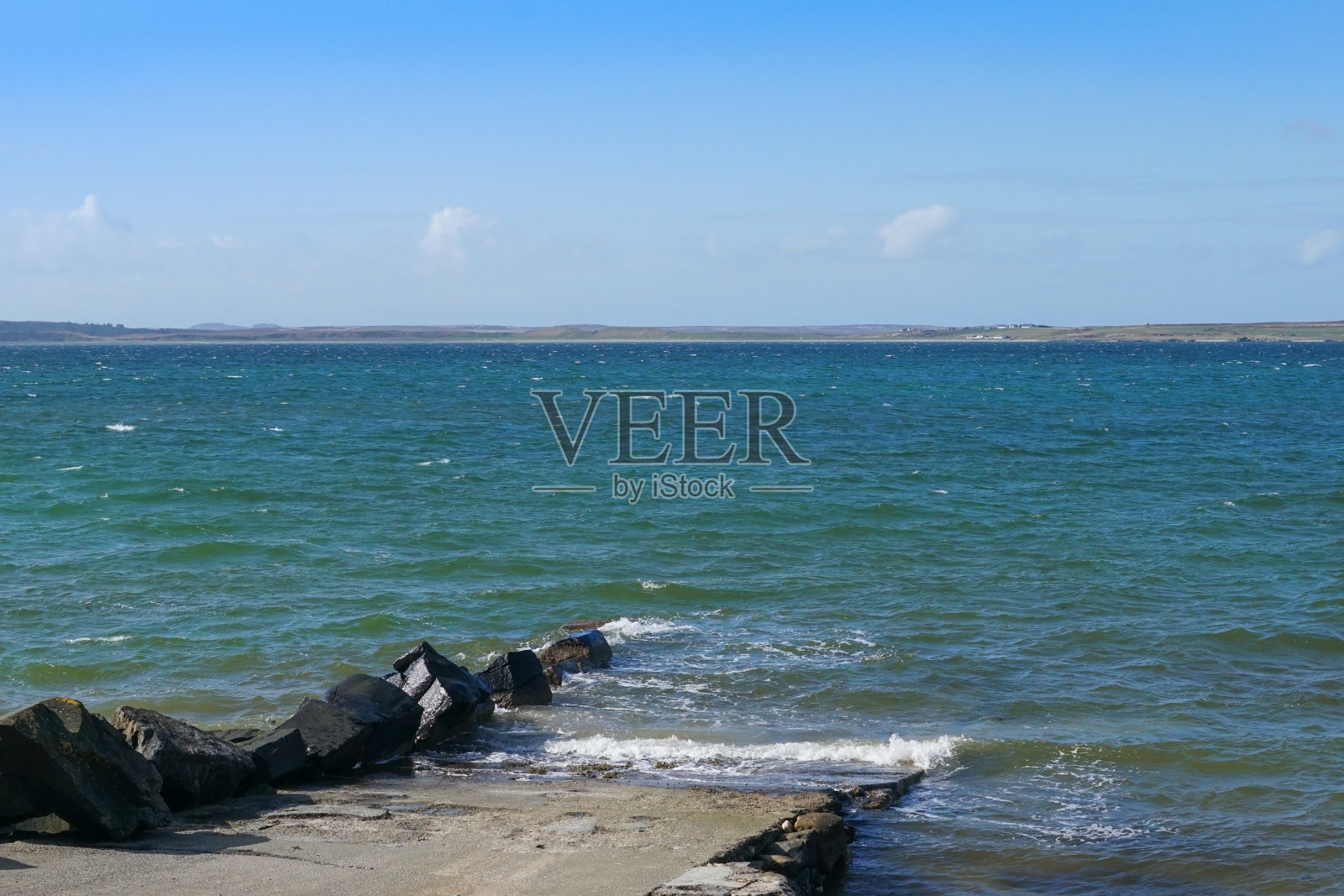 艾莱岛上的波莫看到的因达尔湖照片摄影图片