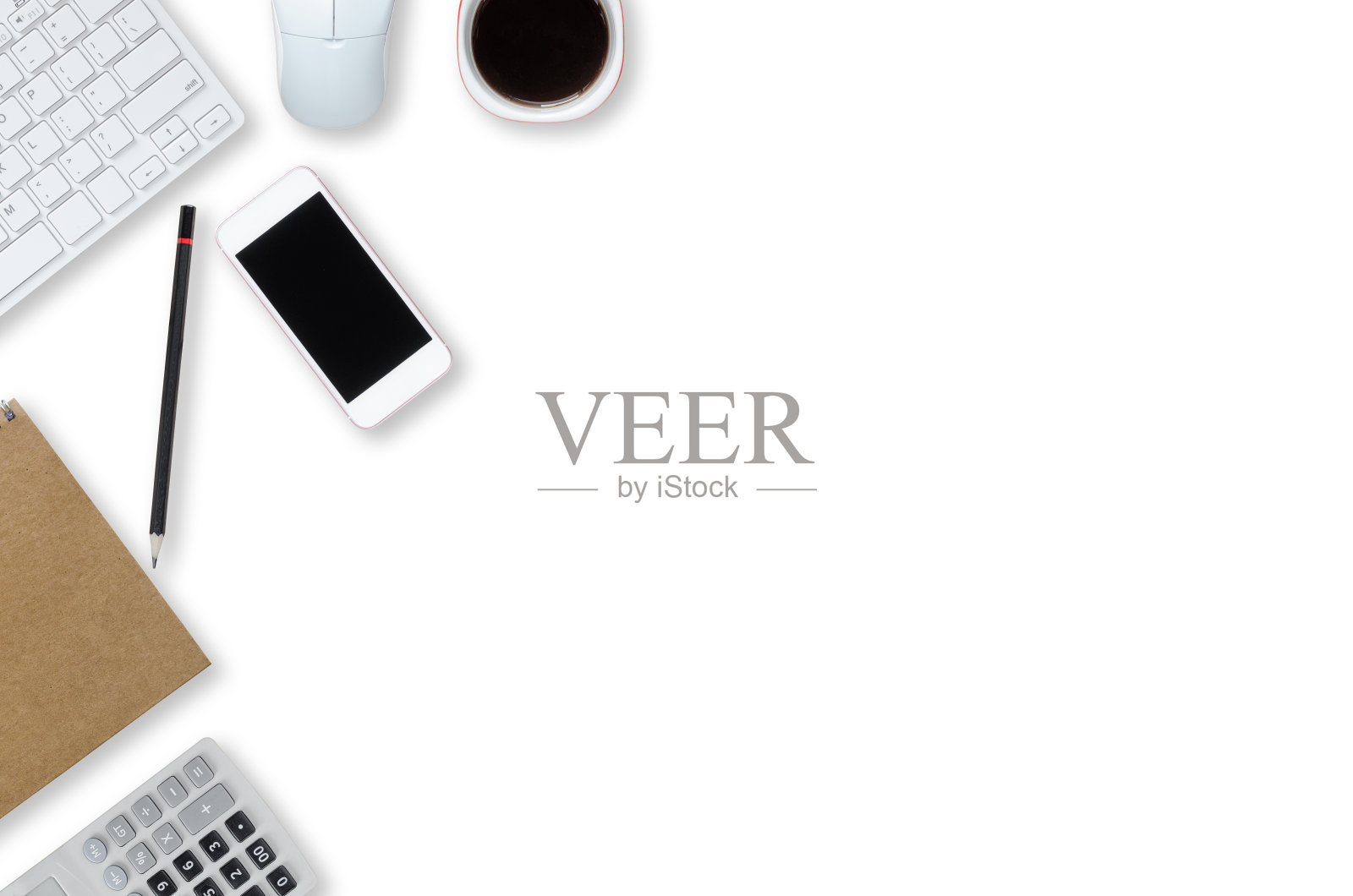 俯视图白色桌子办公室工作与文本设计的复制空间。极简工作空间平面铺设。模拟桌面工作场所设计。照片摄影图片