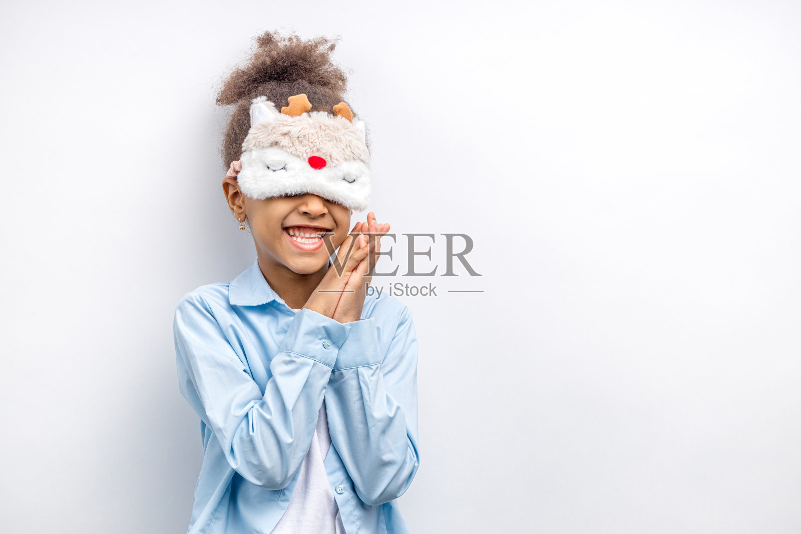 睡前积极的孩子照片摄影图片