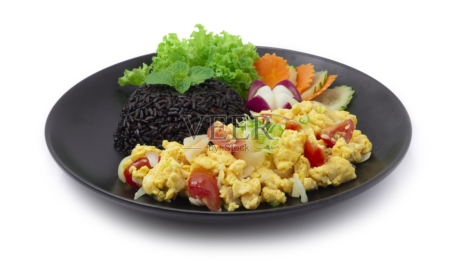 番茄炒蛋配米莓食谱，菜式融合式健康清洁食品照片摄影图片