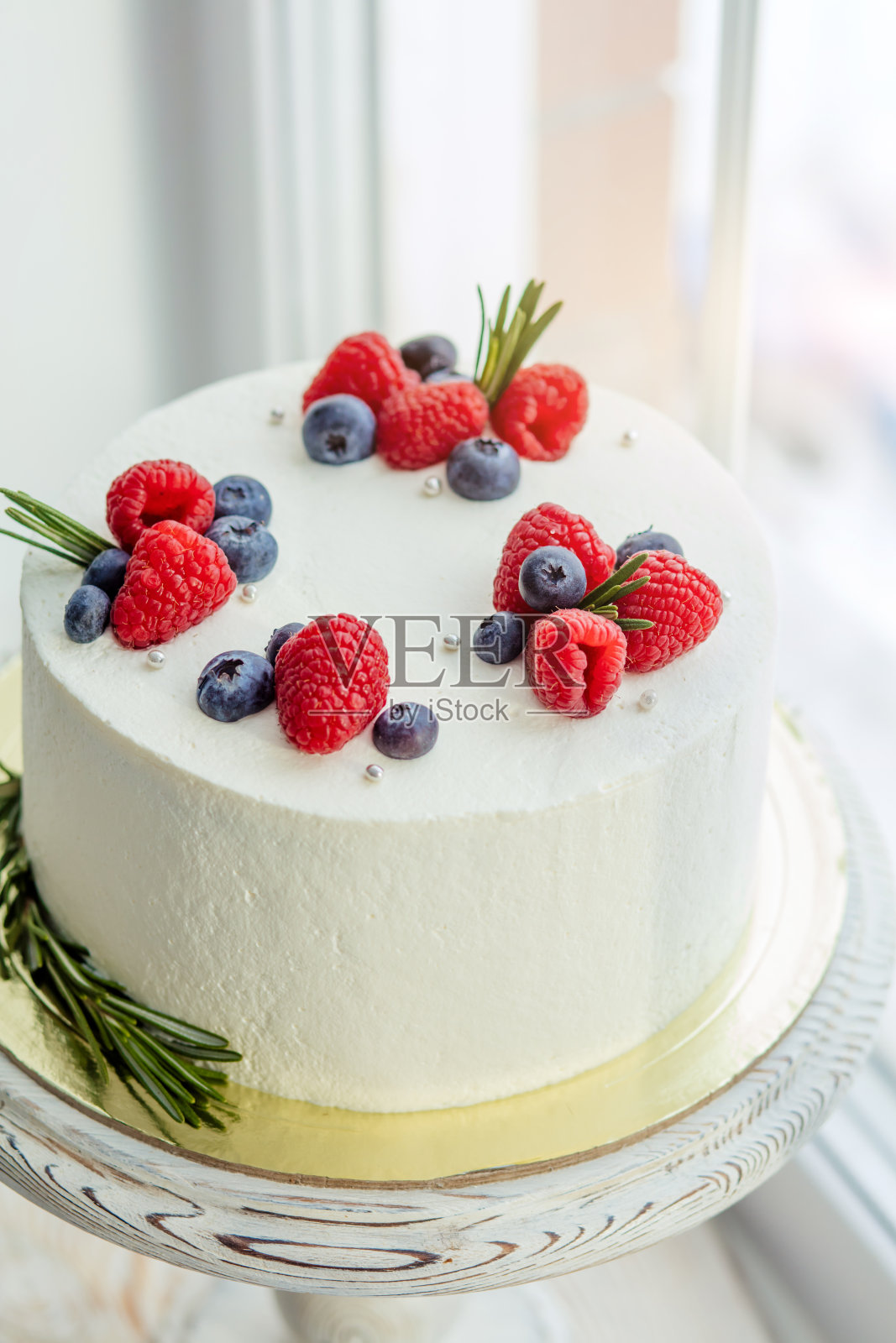 假日自制美味蛋糕照片摄影图片