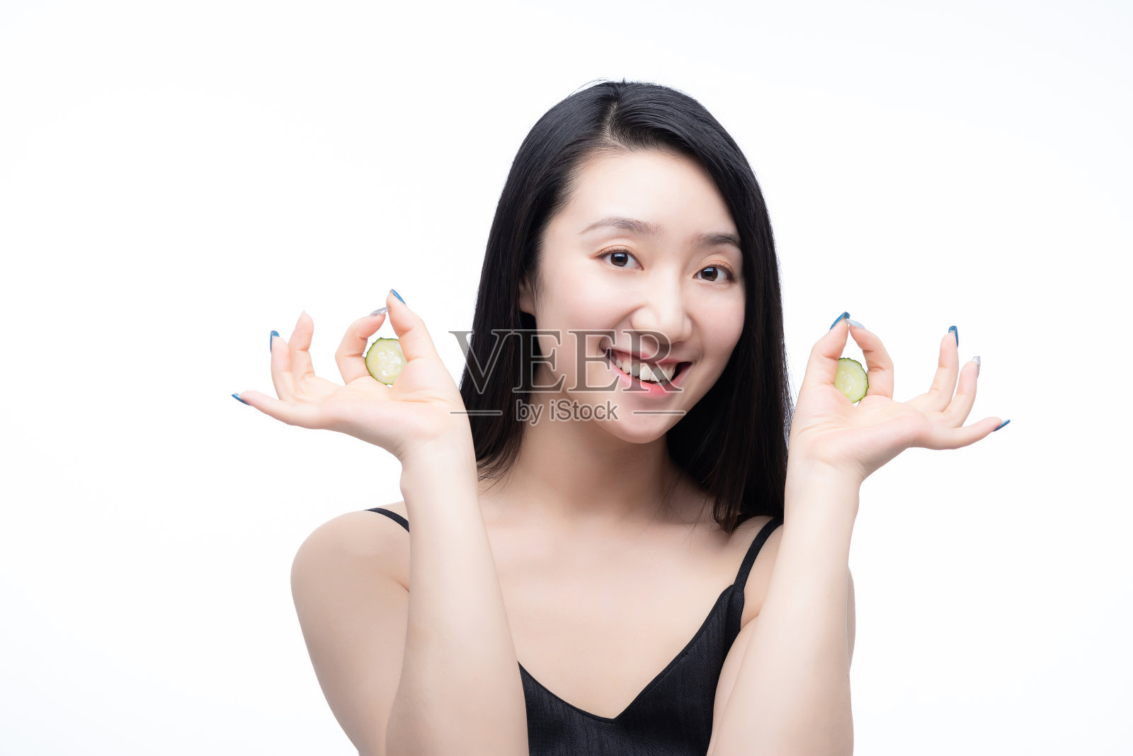 一位年轻的亚洲美女照片摄影图片