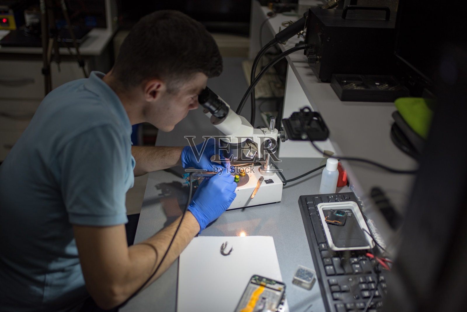 手机维修照片摄影图片