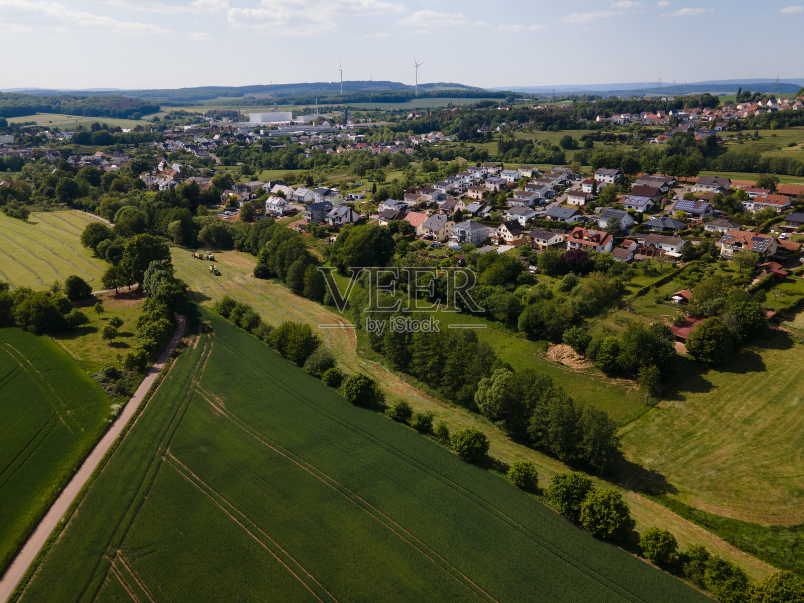 从上面看是美丽的农田——乡村风景照片摄影图片