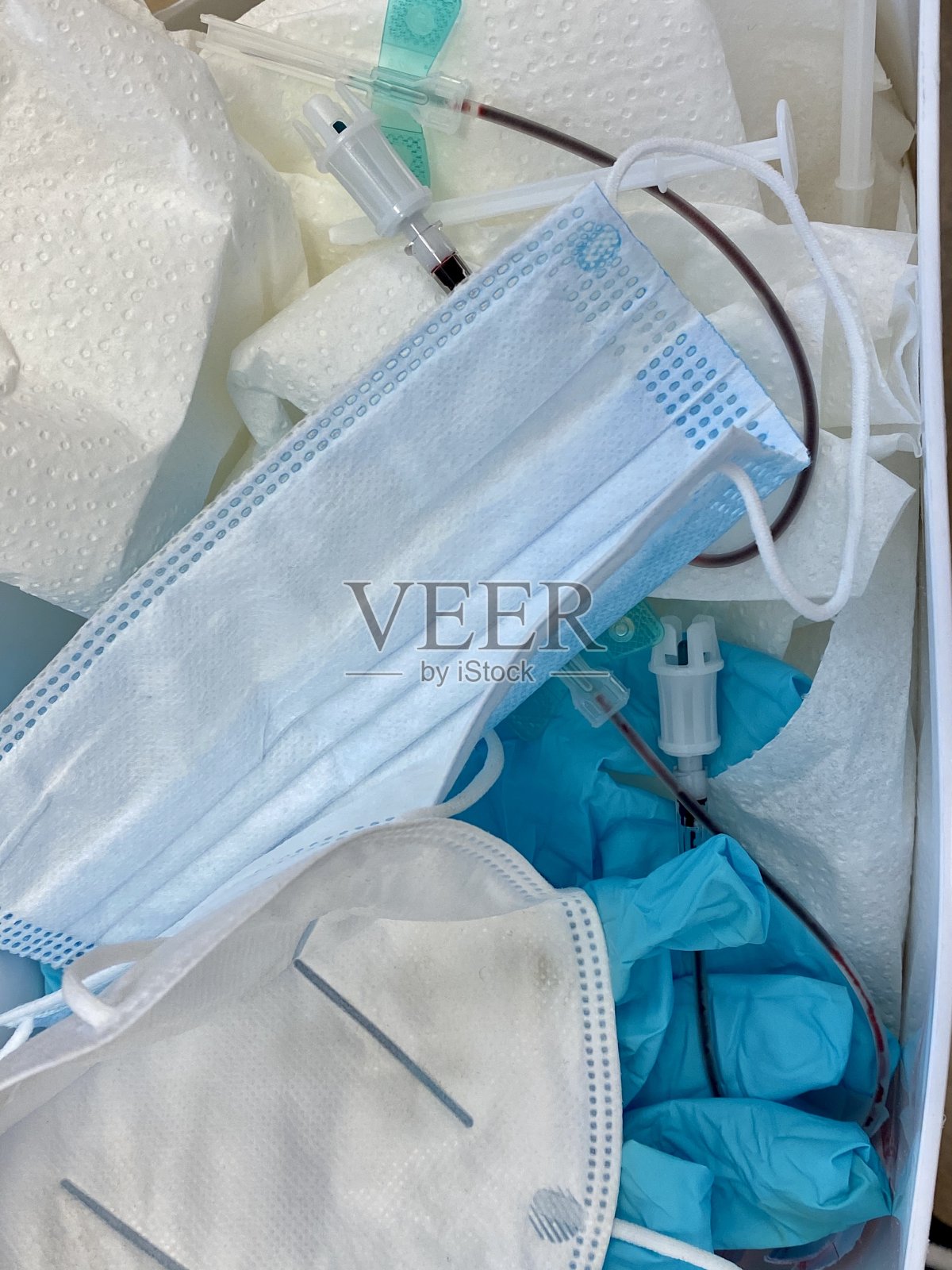 2019冠状病毒病危机期间的医疗废物照片摄影图片