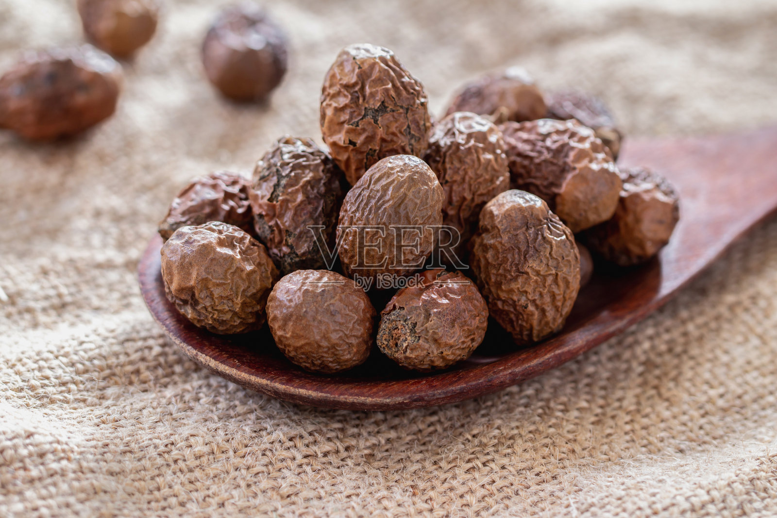 紫色螺母照片摄影图片