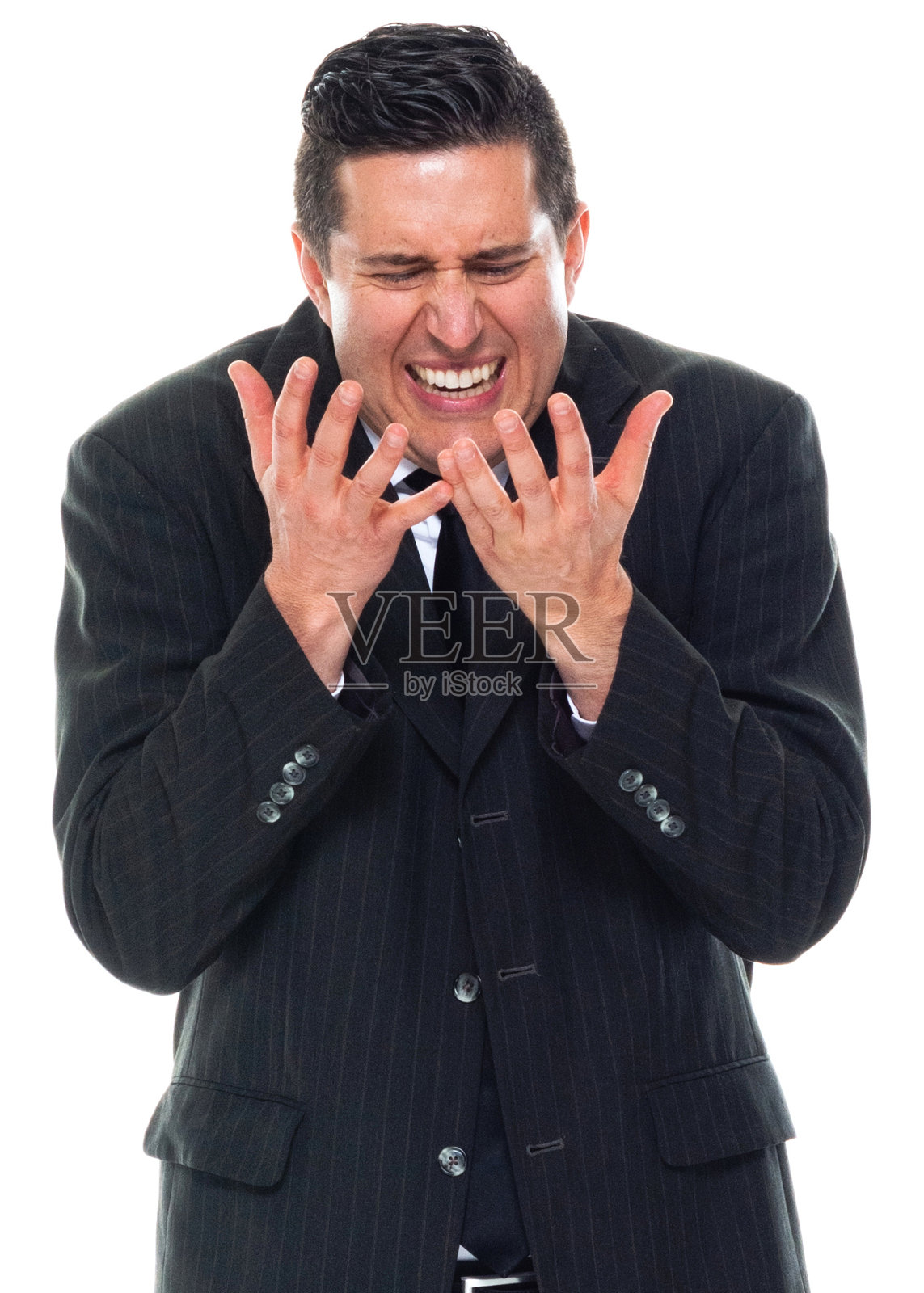 白人年轻男性商人穿着商务装站在白色背景前照片摄影图片