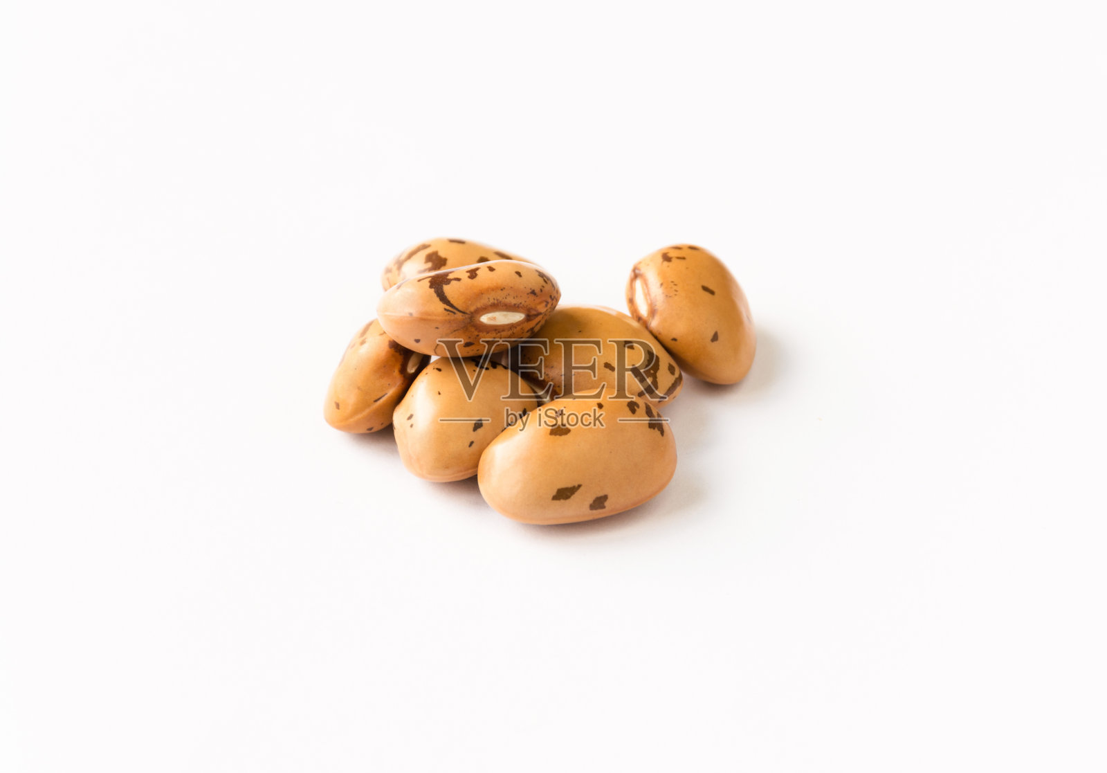 白底上的豆子，绝缘体。健康食品,bean。照片摄影图片