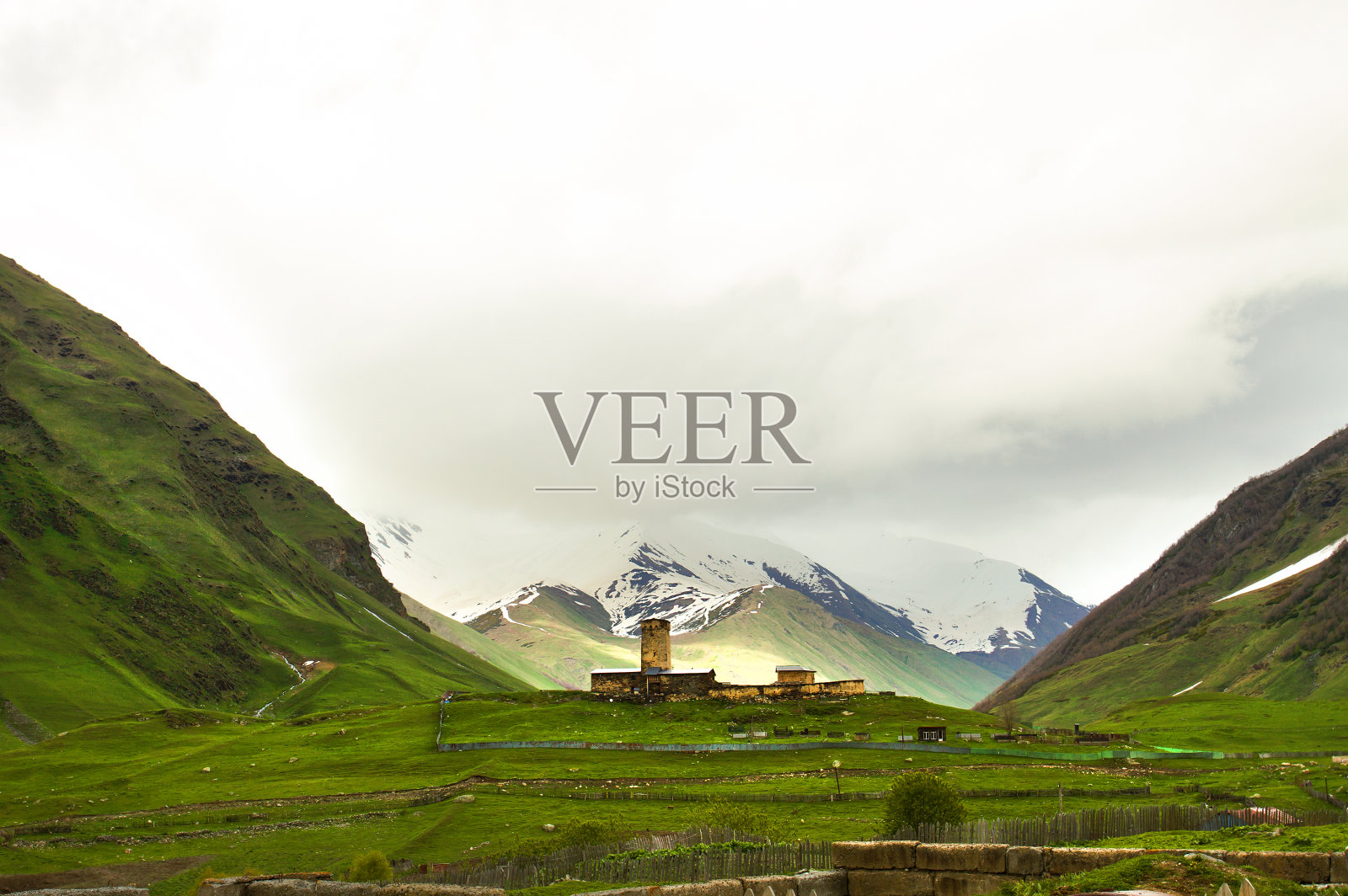 教堂山照片摄影图片