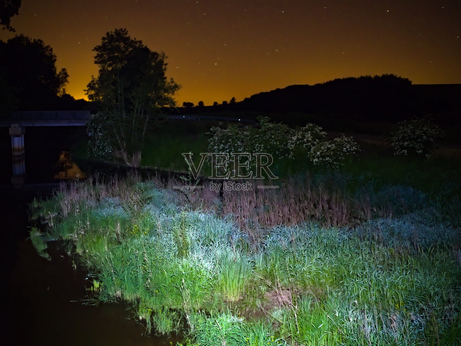 河上的暮色照片摄影图片