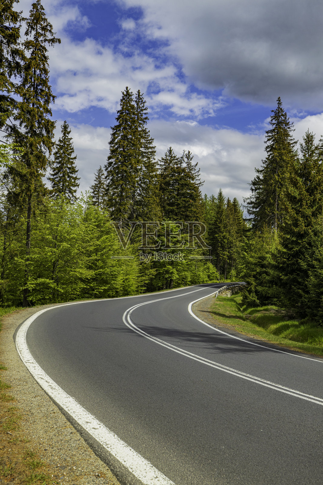 全景山路照片摄影图片