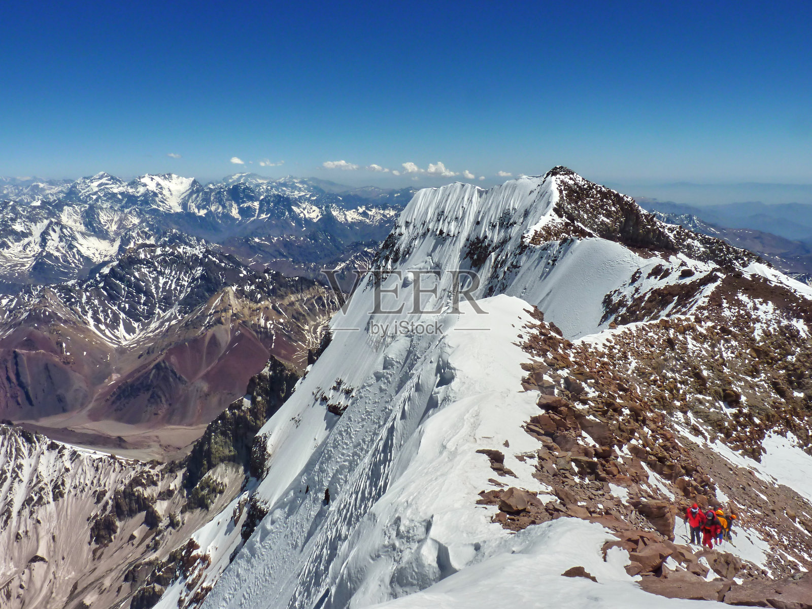 到达阿空加瓜的顶峰照片摄影图片