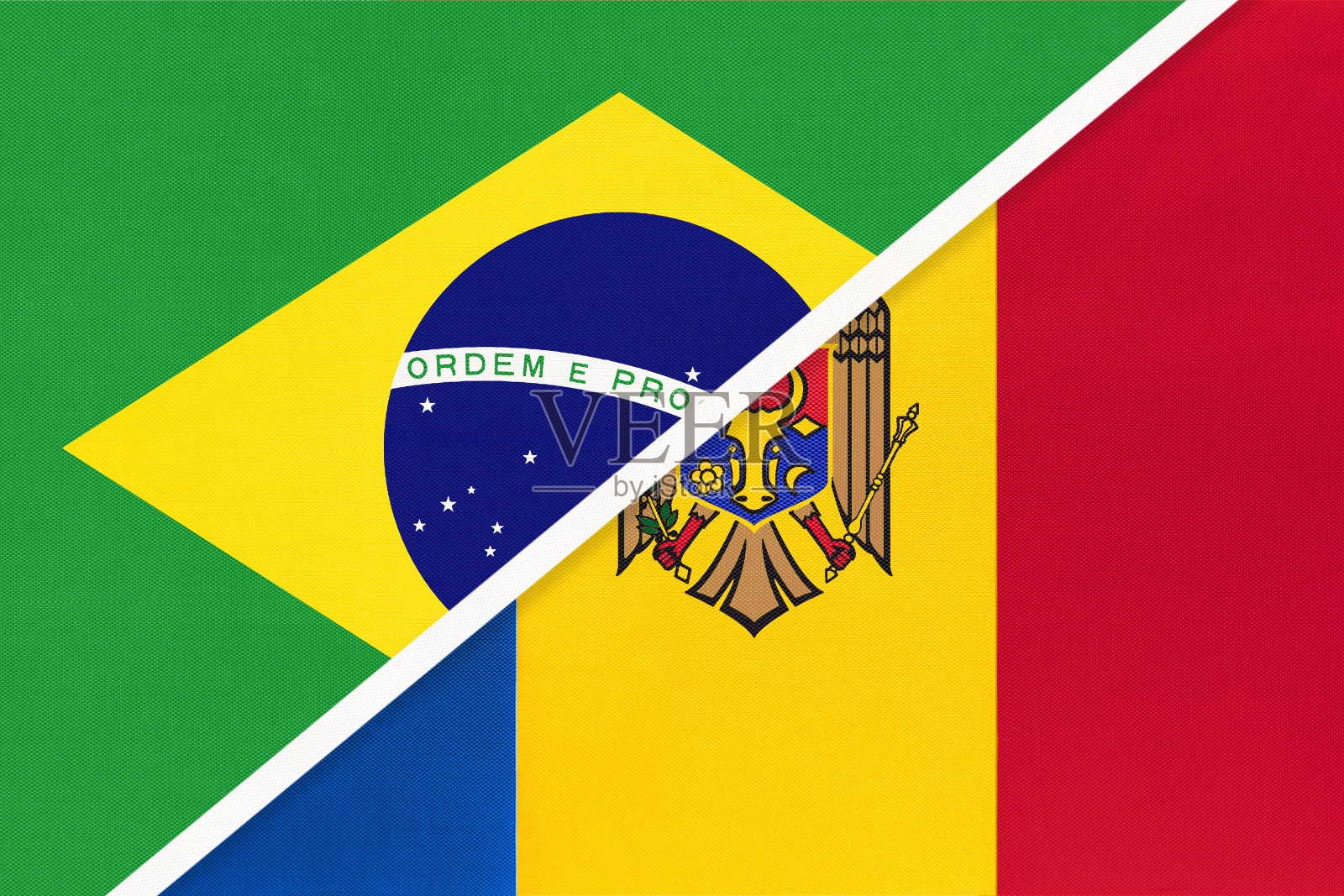 巴西和摩尔多瓦，象征着纺织品国旗。两国之间的冠军。插画图片素材