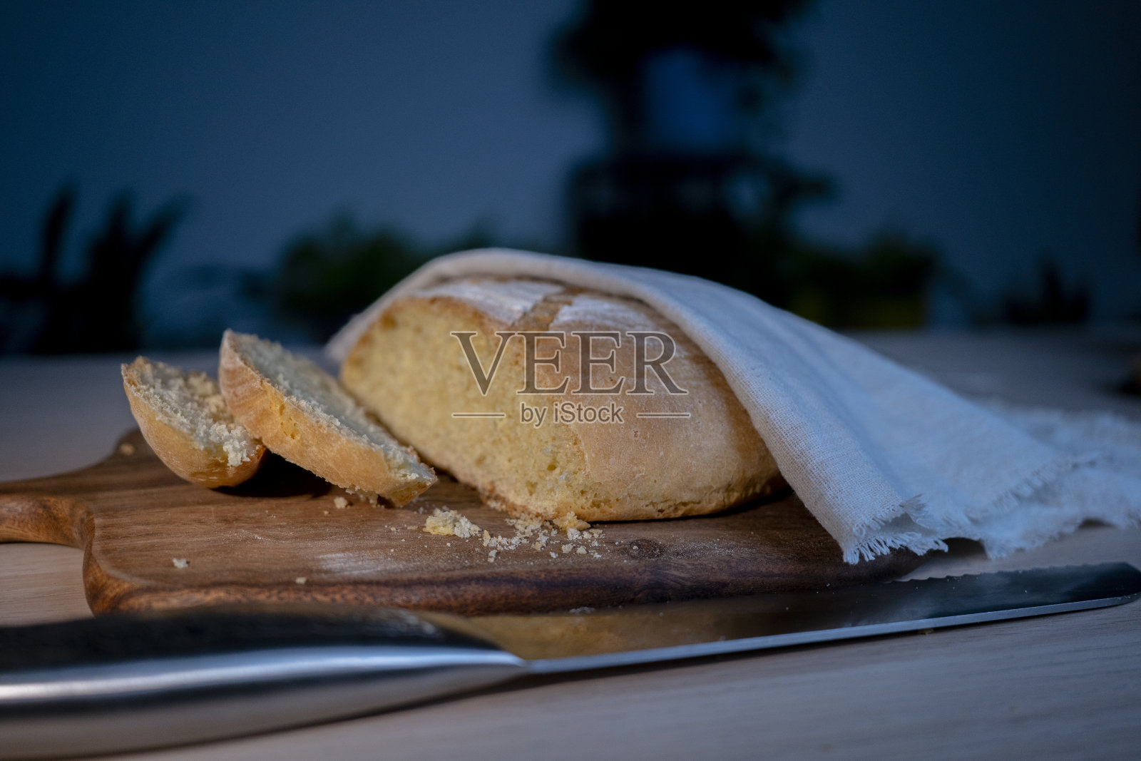 工匠全麦面包照片摄影图片