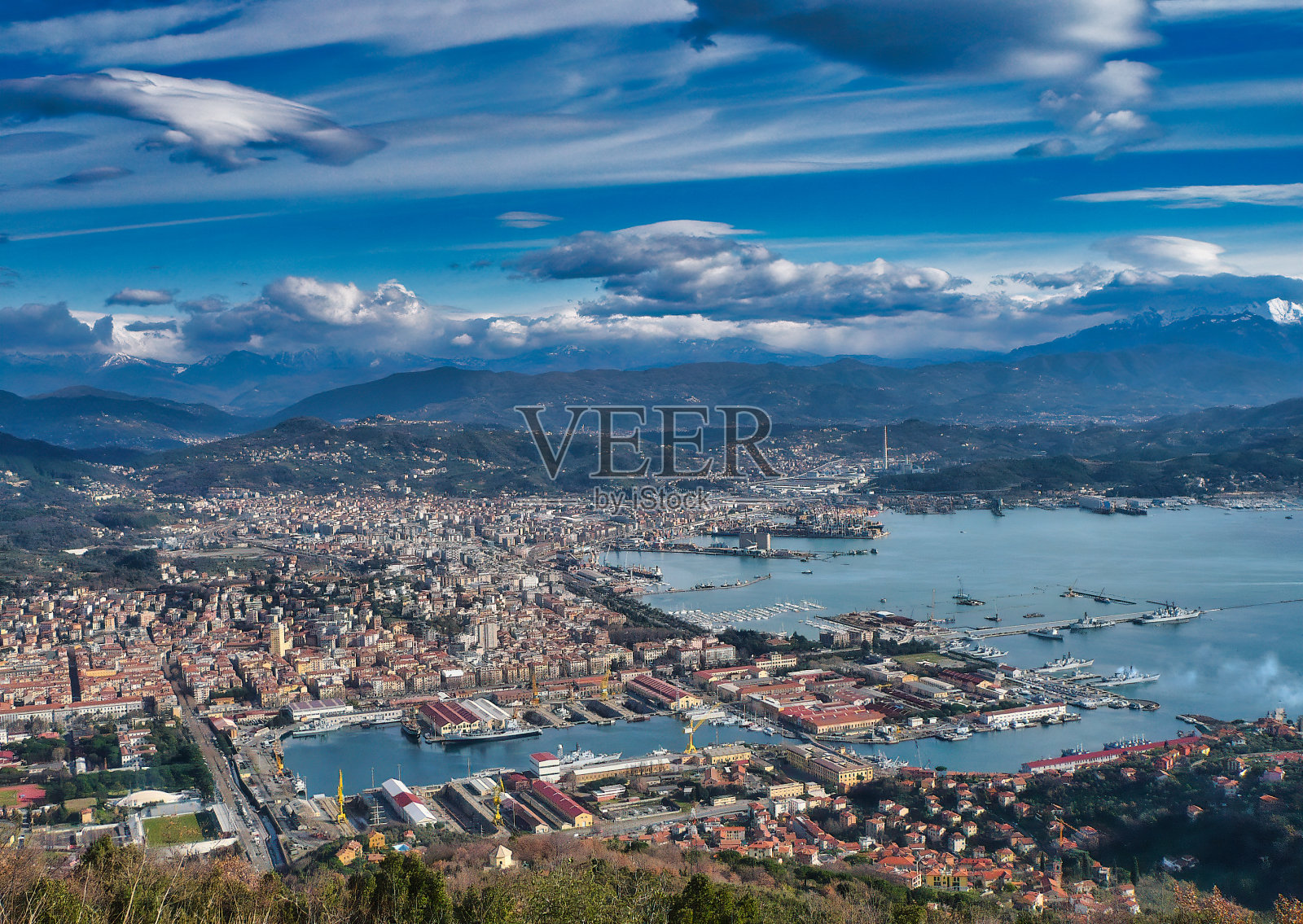 拉斯佩齐亚鸟瞰图照片摄影图片
