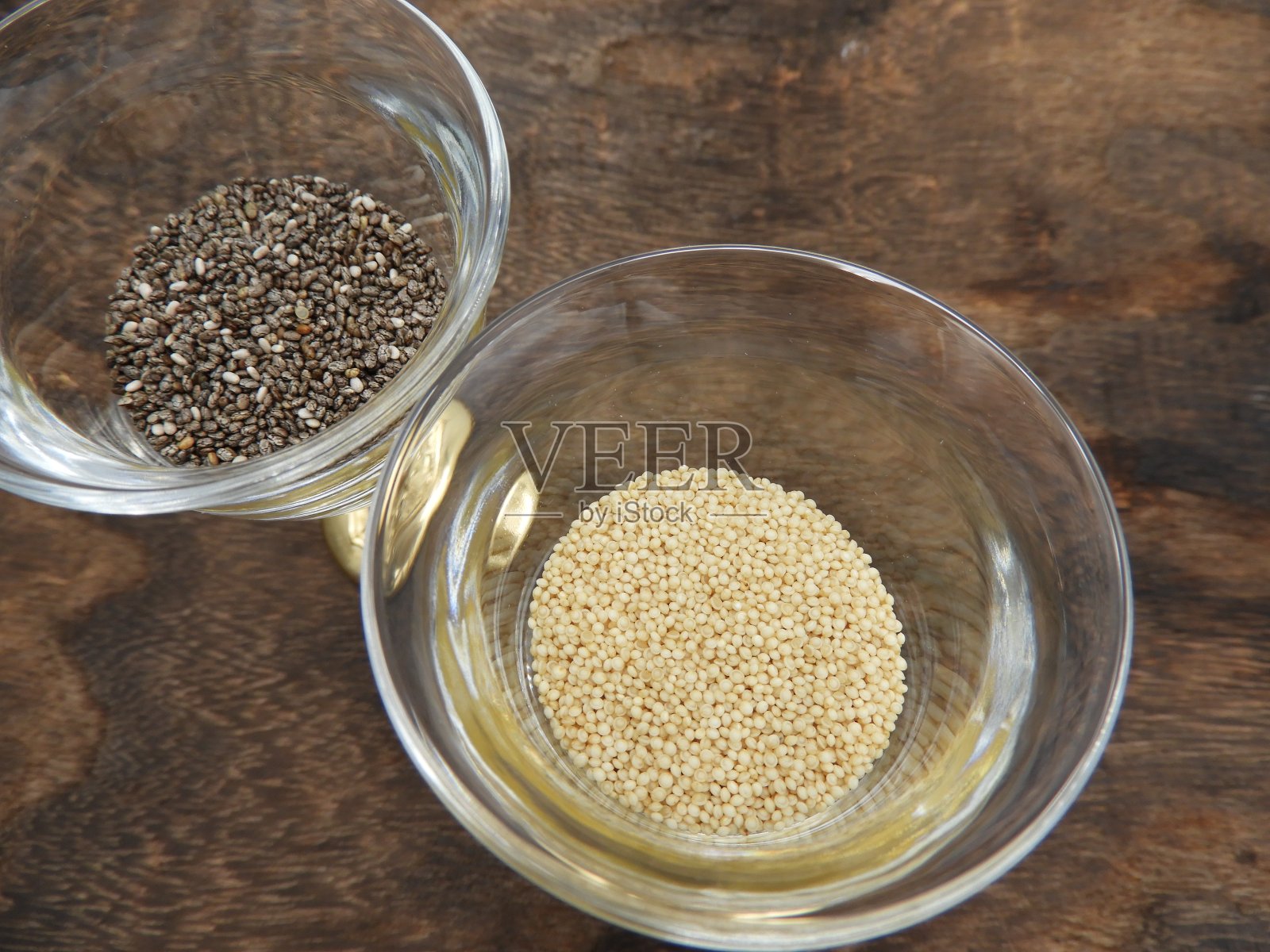 苋菜籽和奇亚籽照片摄影图片