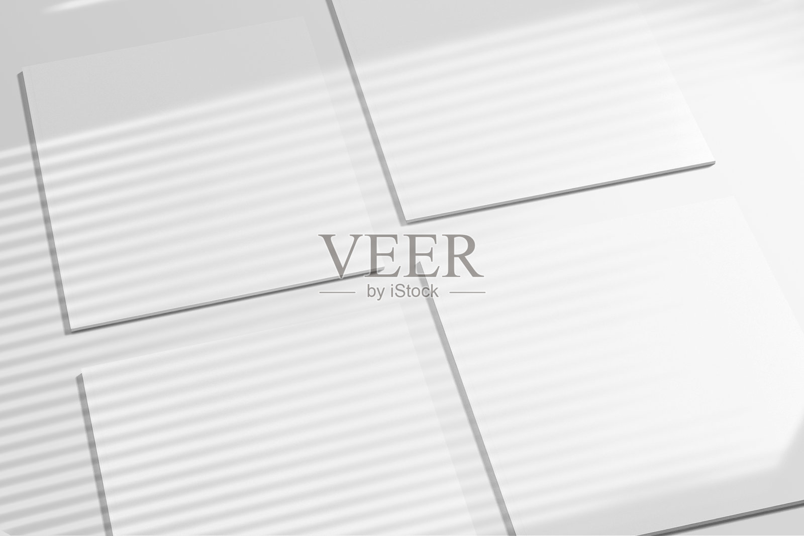 4空白方形目录杂志专辑封面，白色背景与线性窗口覆盖作为模板设计，组合展示，推广等。照片摄影图片