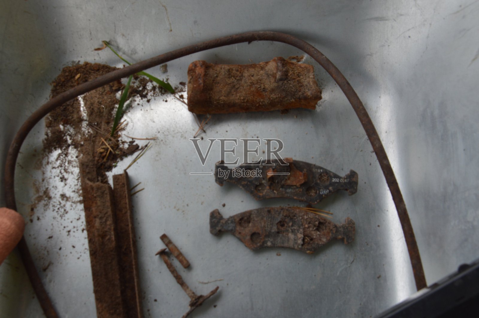 带有金属探测器的叛变文物照片摄影图片