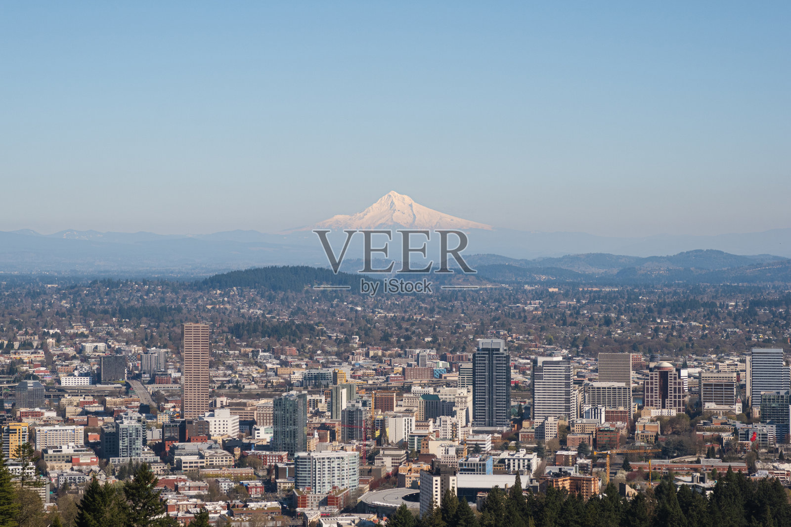 俄勒冈州波特兰市中心的场景照片摄影图片