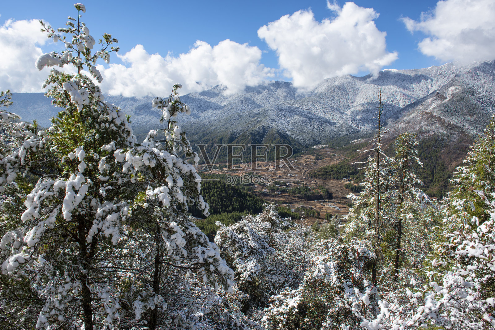 帕罗河谷，不丹的全景照片摄影图片