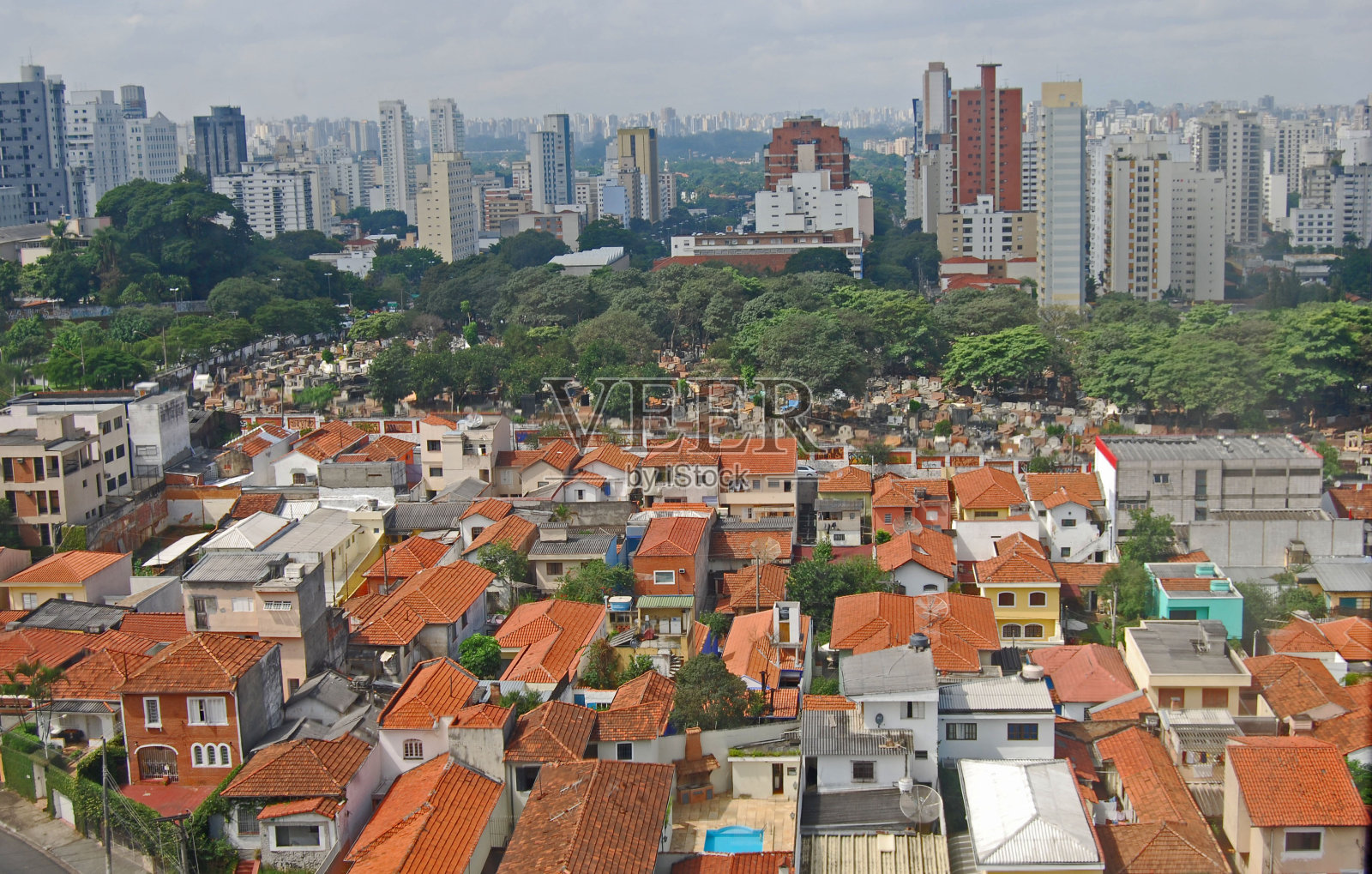 圣保罗社区的屋顶照片摄影图片