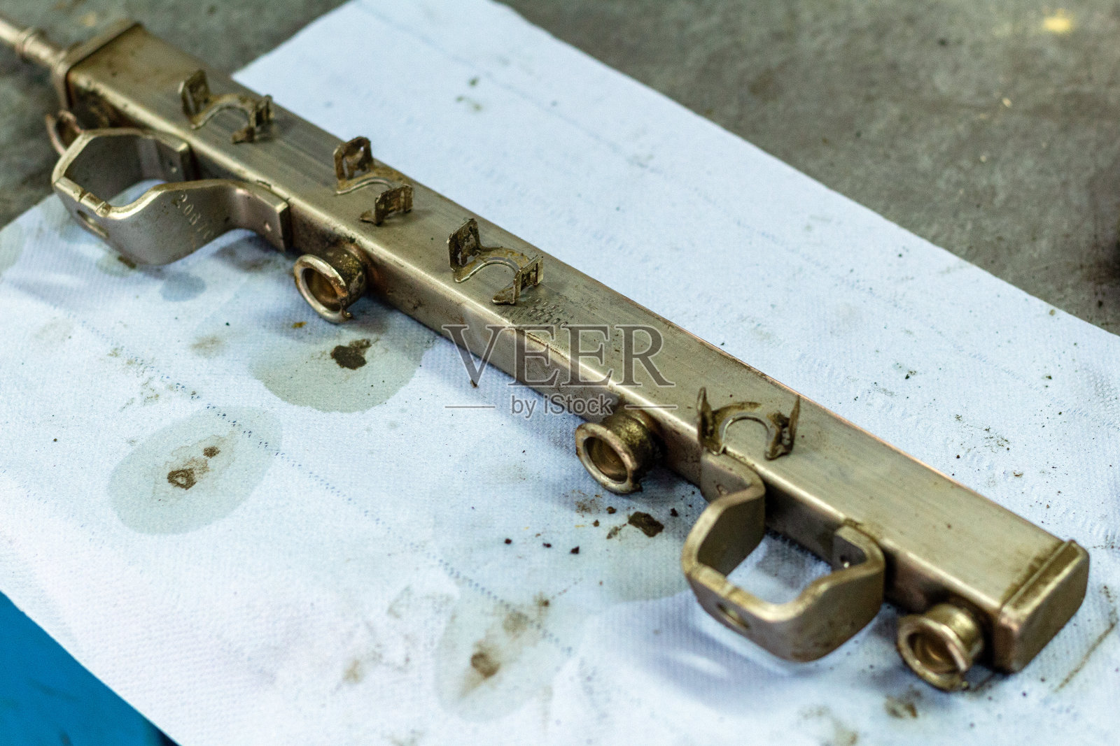 喷油器清洗工艺维修服务车汽车发动机近距离选择性聚焦照片摄影图片