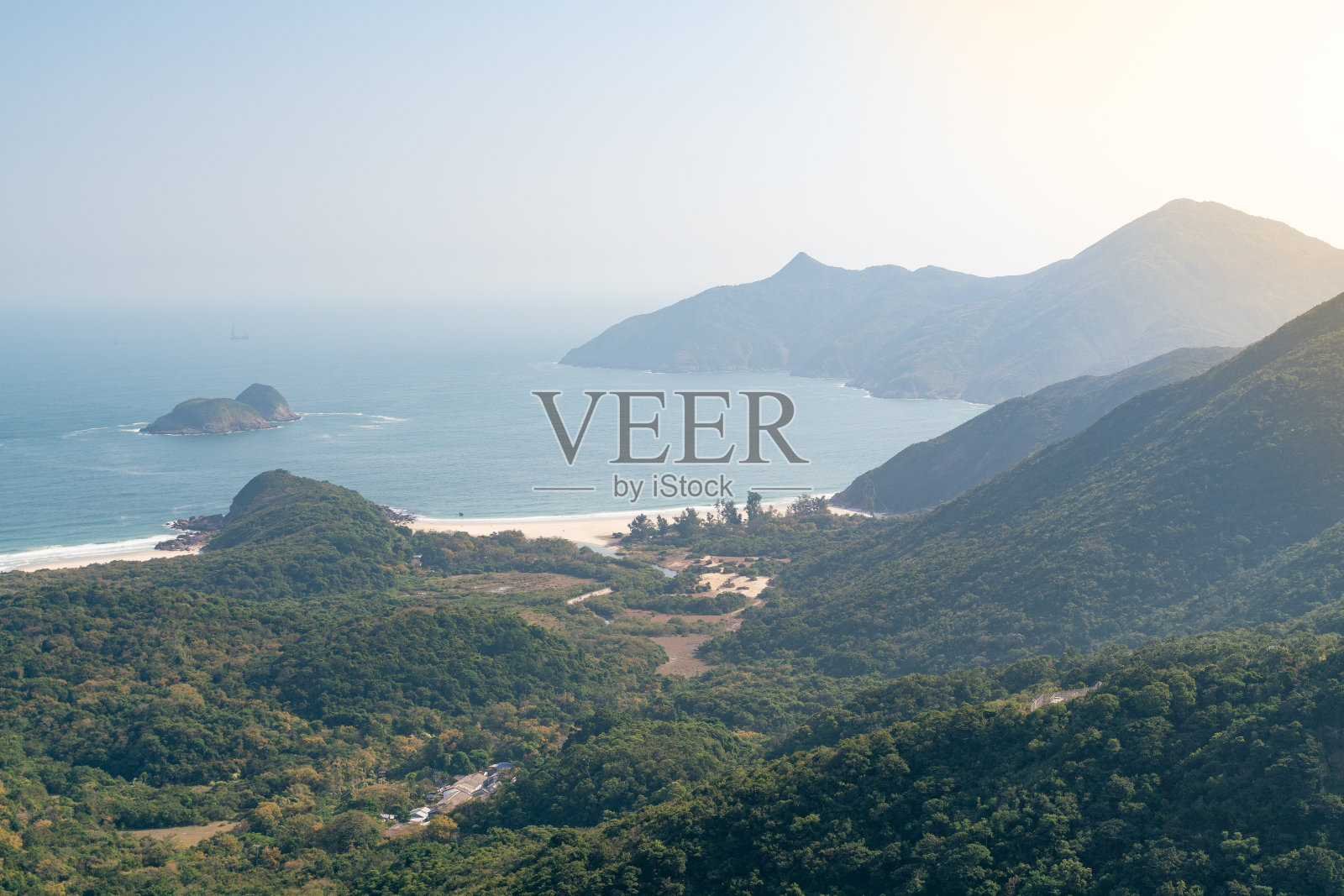 香港西贡东郊野公园内的跑道景色照片摄影图片