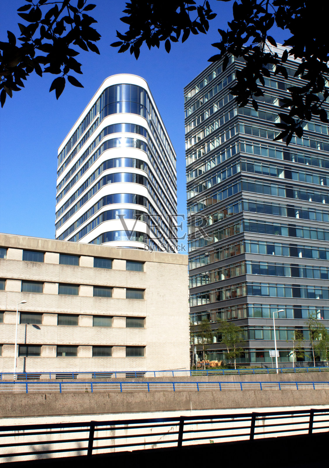 三种不同的建筑照片摄影图片