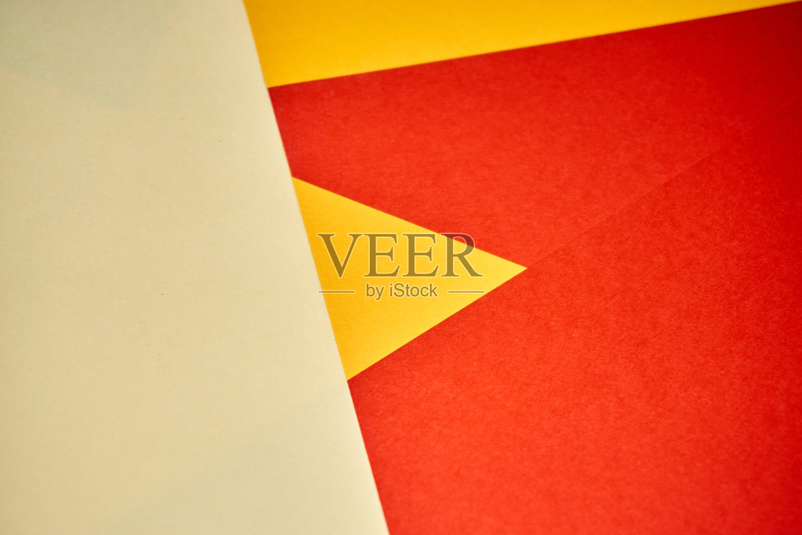 彩色几何纹理纸图案有黄色、红色照片摄影图片