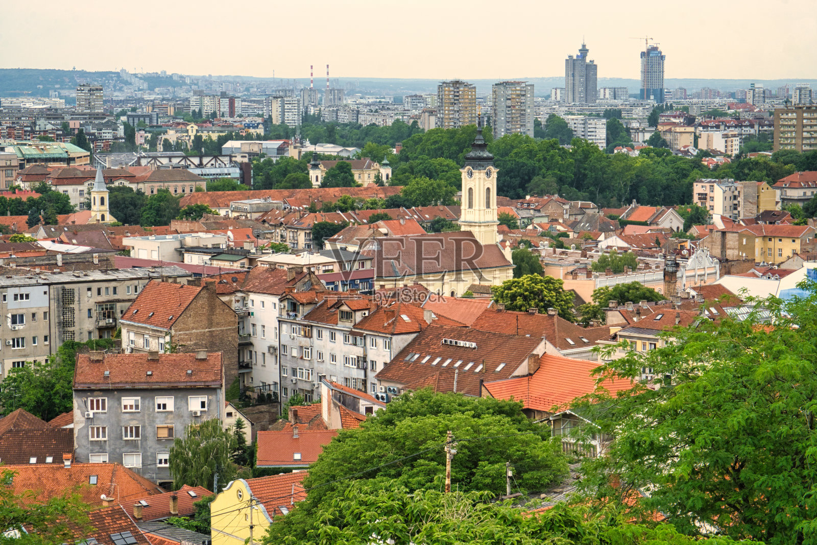从加尔多斯的视角，塞尔维亚贝尔格莱德的全景照片摄影图片