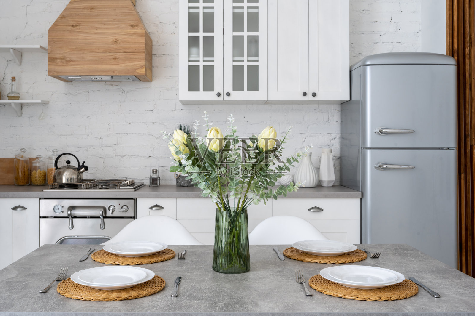 白色现代室内厨房照片摄影图片