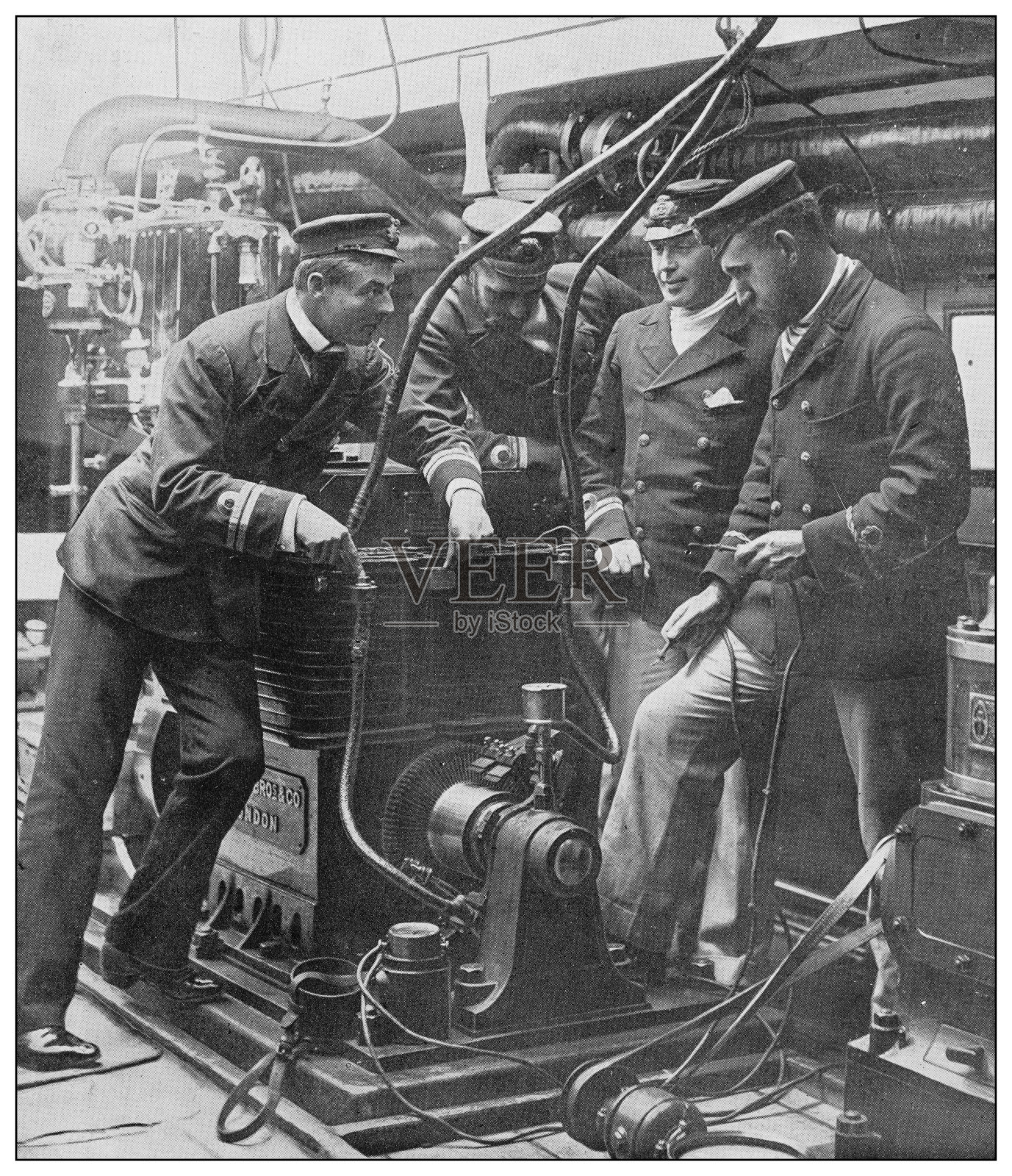 英国海军和陆军的古董照片:解释发电机照片摄影图片