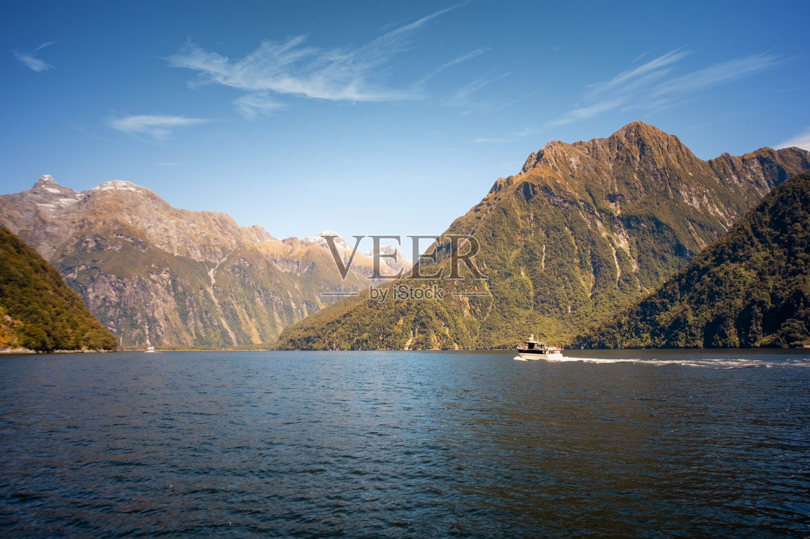 在新西兰米尔福德湾巡航照片摄影图片