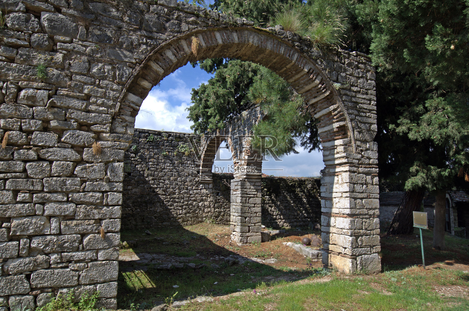 希腊，伊庇鲁斯，约阿尼纳镇照片摄影图片