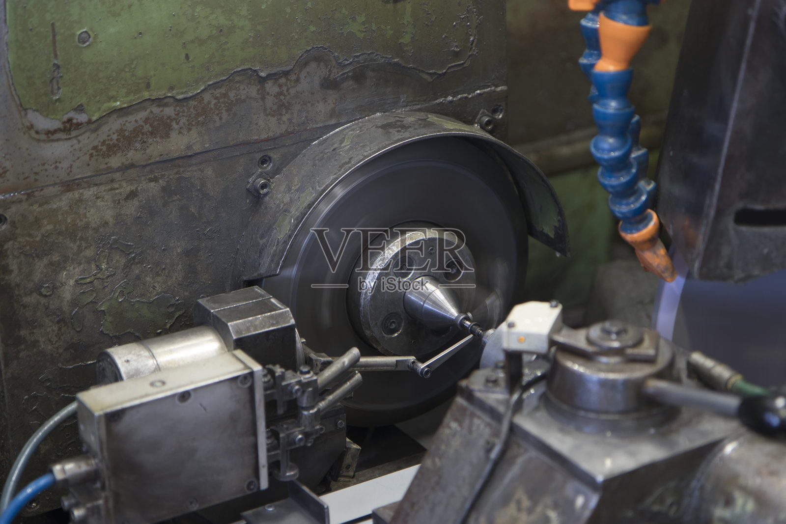 水冷磨床照片摄影图片